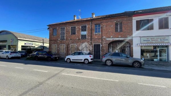 casa indipendente in vendita a Crescentino