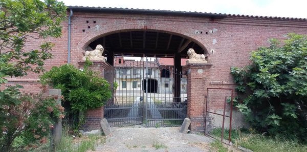 casale in vendita a Crescentino