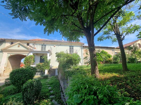 casa indipendente in vendita a Crescentino in zona San Grisante