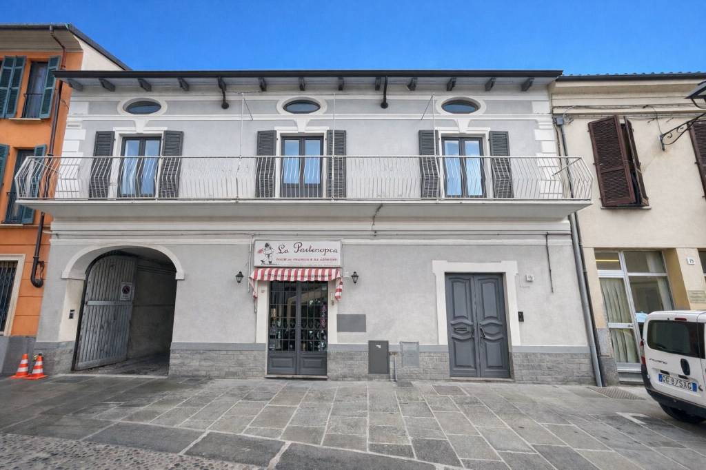 casa indipendente in vendita a Crescentino