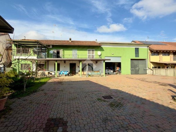 casa indipendente in vendita a Crescentino in zona San Silvestro