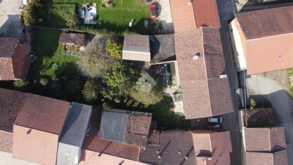 casa indipendente in vendita a Crescentino in zona San Grisante