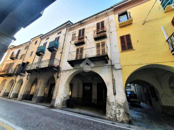 intera palazzina in vendita a Crescentino