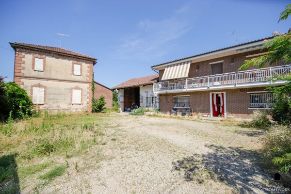 casa indipendente in vendita a Crescentino in zona San Silvestro
