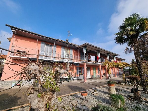 casa indipendente in vendita a Crescentino