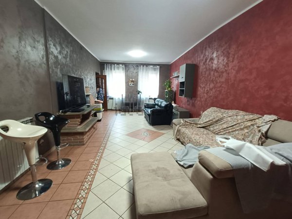 casa indipendente in vendita a Crescentino in zona Mezzi Po