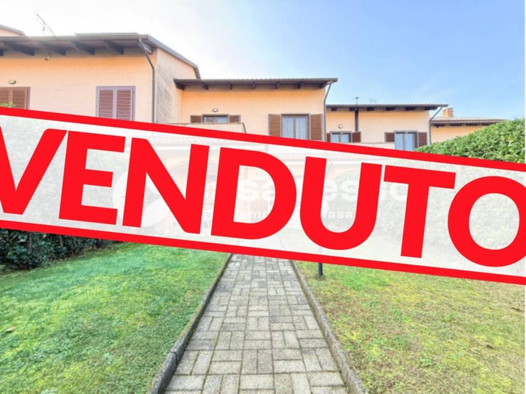 casa indipendente in vendita a Crescentino