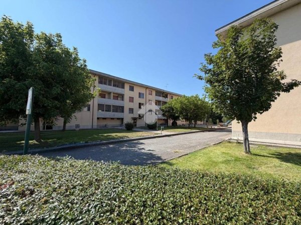 appartamento in vendita a Crescentino in zona Mezzi Po