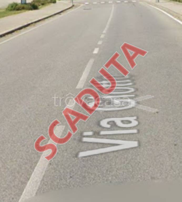 locale commerciale in vendita a Crescentino