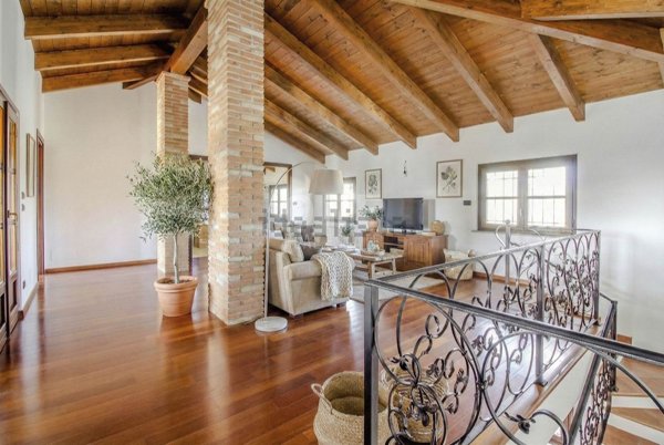 casa indipendente in vendita a Crescentino