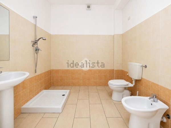 ufficio in vendita a Crescentino in zona Mezzi Po