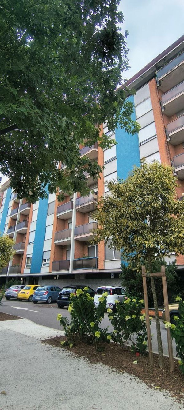 appartamento in vendita a Crescentino in zona Mezzi Po
