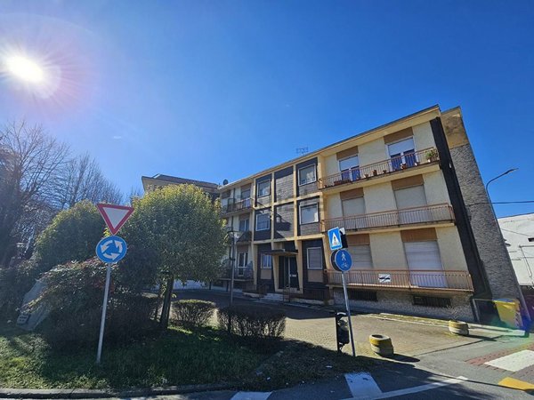 appartamento in vendita a Crescentino in zona Mezzi Po