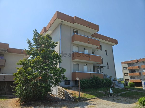 appartamento in vendita a Crescentino in zona Mezzi Po