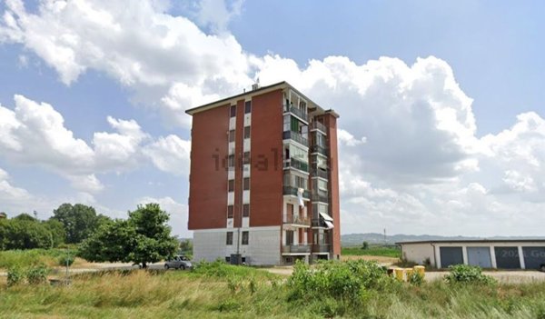 appartamento in vendita a Crescentino in zona Campagna