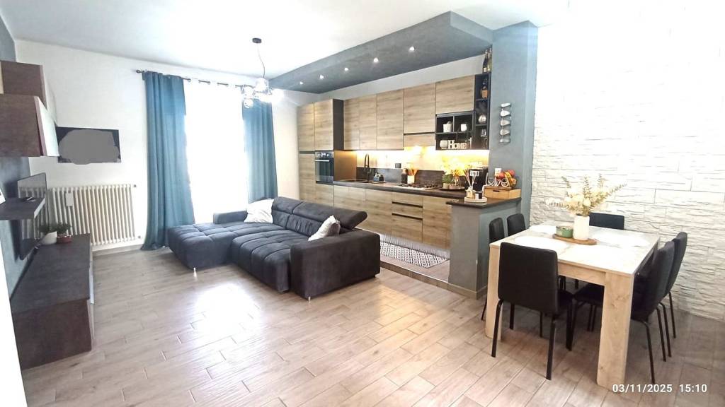 appartamento in vendita a Crescentino in zona Mezzi Po