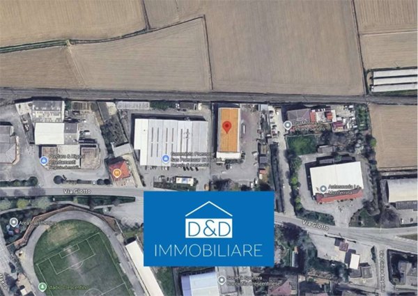 locale commerciale in vendita a Crescentino in zona Campagna