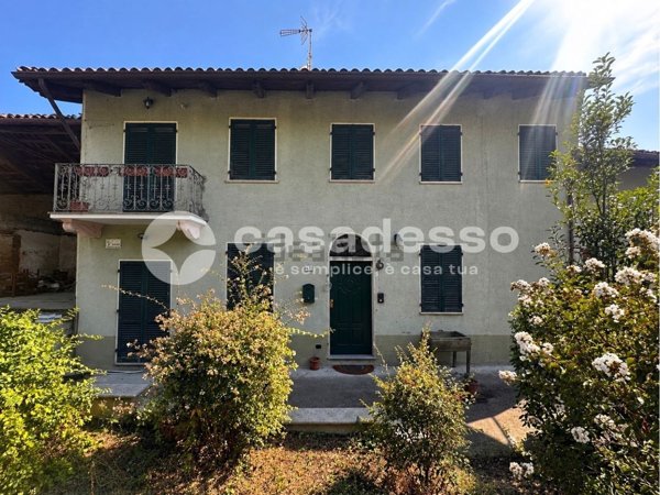 casa indipendente in vendita a Crescentino in zona San Grisante