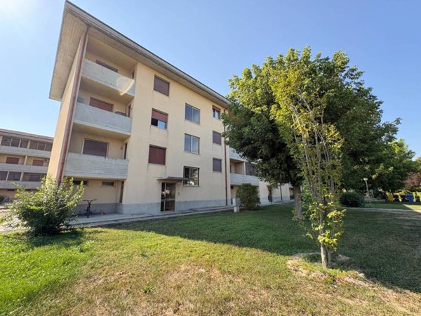 appartamento in vendita a Crescentino in zona Mezzi Po