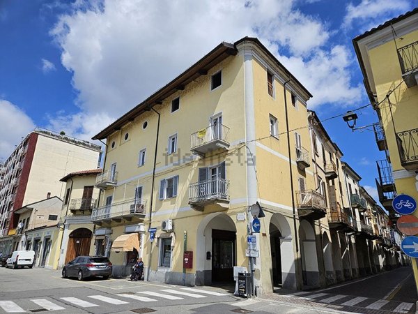 appartamento in vendita a Crescentino in zona Mezzi Po