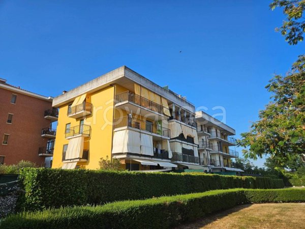 appartamento in vendita a Crescentino in zona Mezzi Po