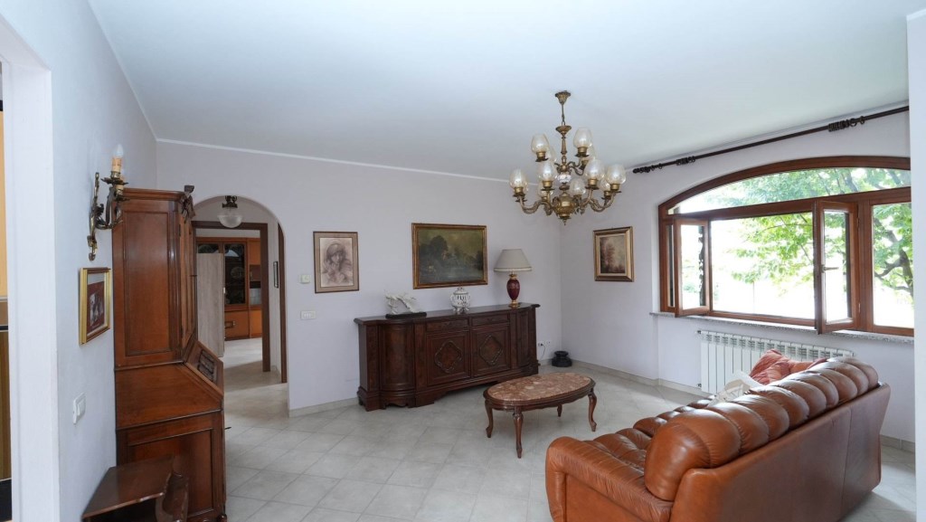 appartamento in vendita a Crescentino in zona Mezzi Po