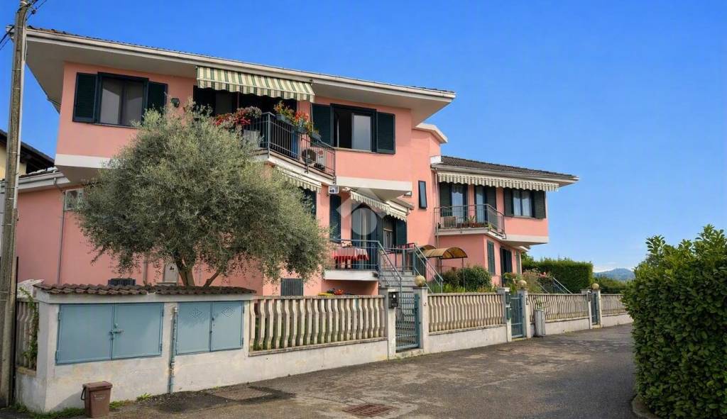 appartamento in vendita a Crescentino in zona Mezzi Po