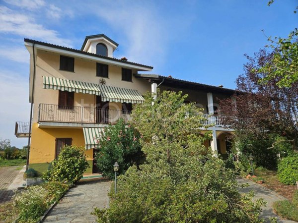casa indipendente in vendita a Crescentino in zona Galli