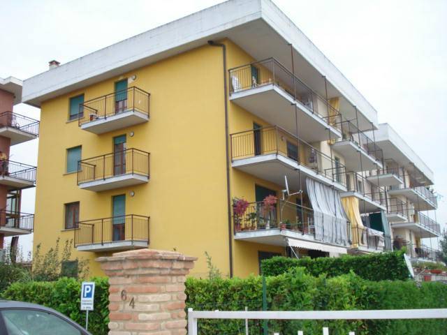 box auto in vendita a Crescentino in zona Mezzi Po