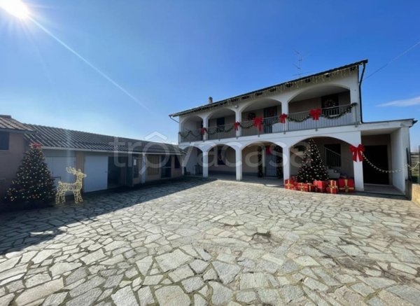 casa indipendente in vendita a Crova