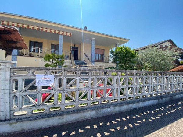 casa indipendente in vendita a Desana