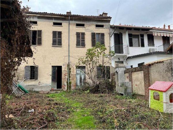 casa indipendente in vendita a Desana