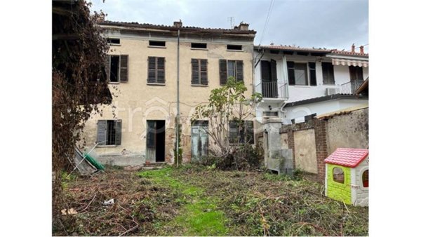 casa indipendente in vendita a Desana