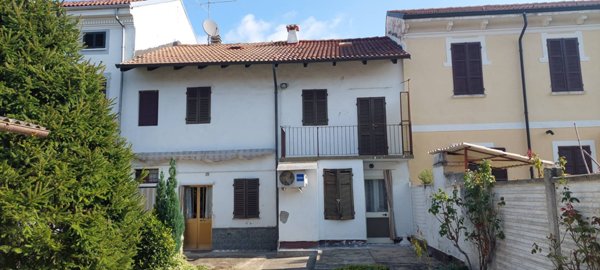 casa indipendente in vendita a Desana