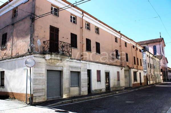 casa indipendente in vendita a Desana