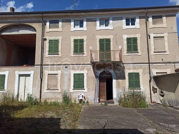 casa indipendente in vendita a Desana
