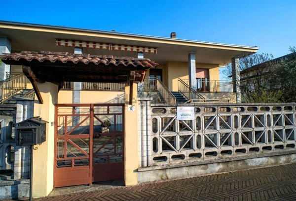 casa indipendente in vendita a Desana