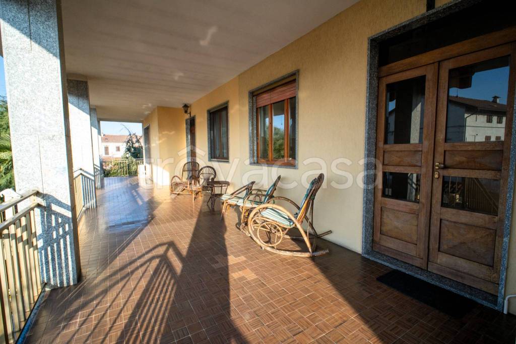 casa indipendente in vendita a Desana