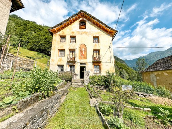 casa indipendente in vendita a Fobello