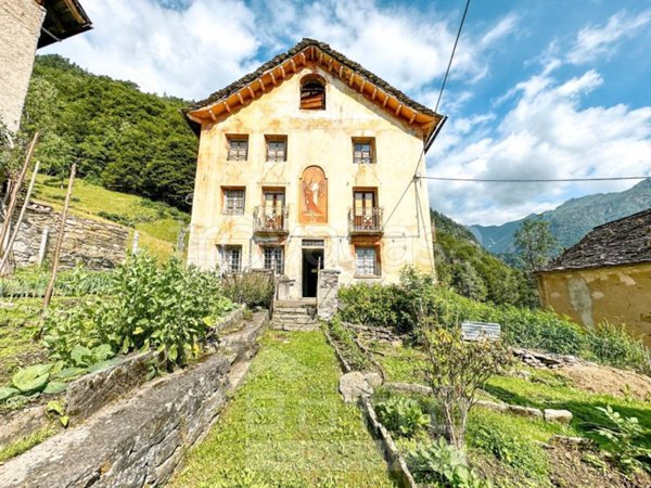casa indipendente in vendita a Fobello