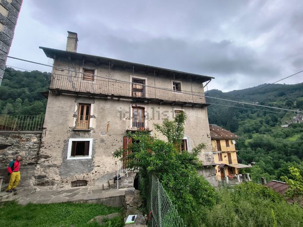 casa indipendente in vendita a Fobello