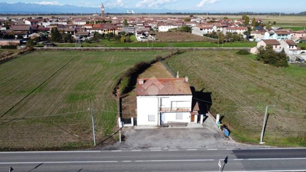 casa indipendente in vendita a Fontanetto Po