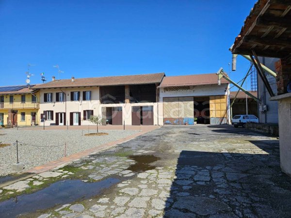 casa indipendente in vendita a Fontanetto Po