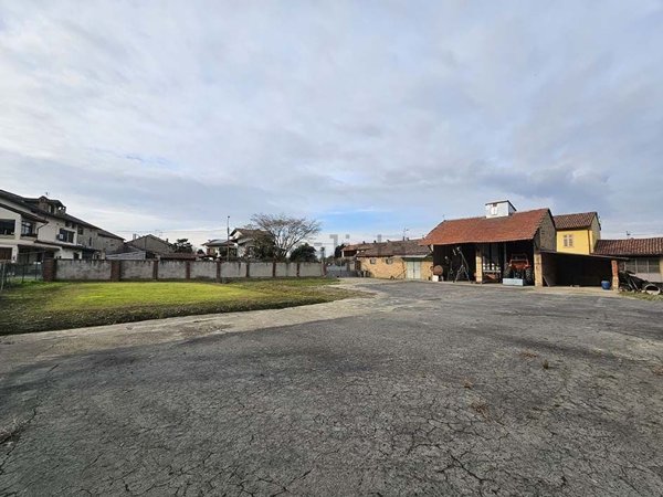 locale di sgombero in vendita a Fontanetto Po