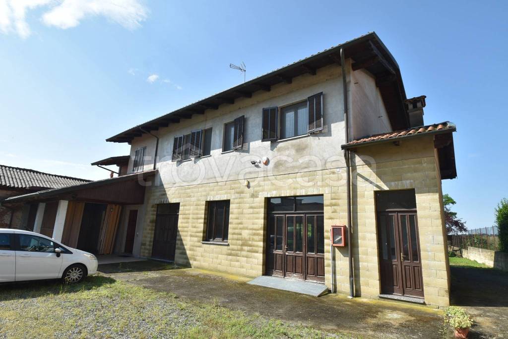 casa indipendente in vendita a Formigliana