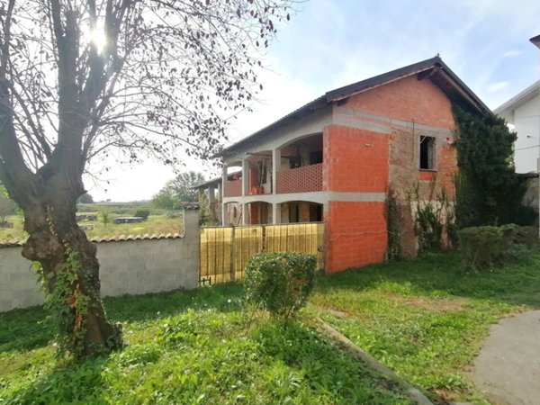 casa indipendente in vendita a Formigliana