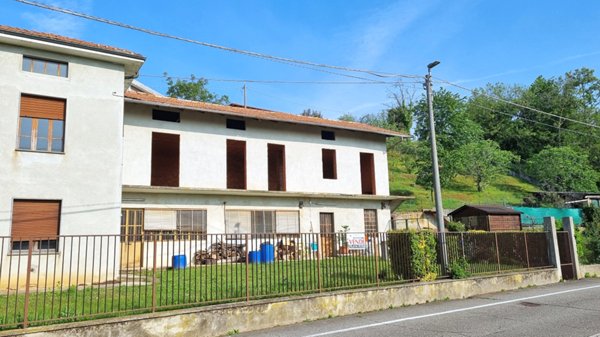 casa semindipendente in vendita a Gattinara