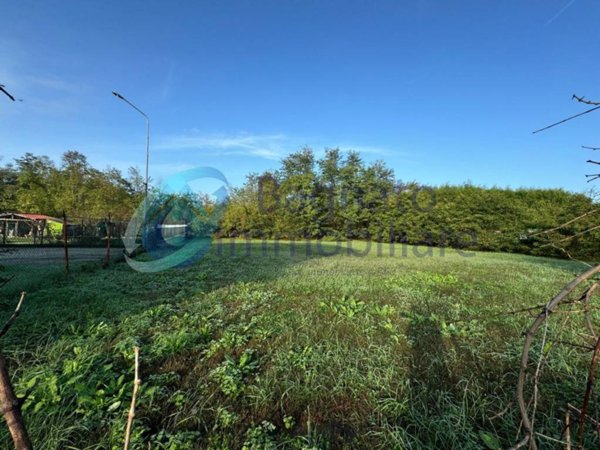 terreno edificabile in vendita a Gattinara