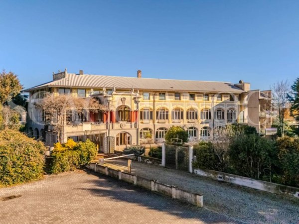 intera palazzina in vendita a Gattinara