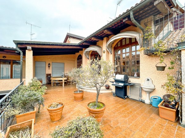appartamento in vendita a Gattinara